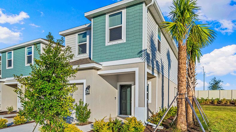 The Townhomes At Azario Lakewood Ranch-14