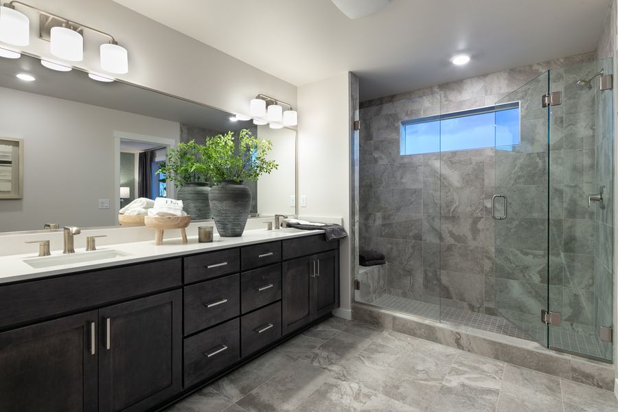 13214 Ne 127Th Court Unit B. Kirkland, WA 98034