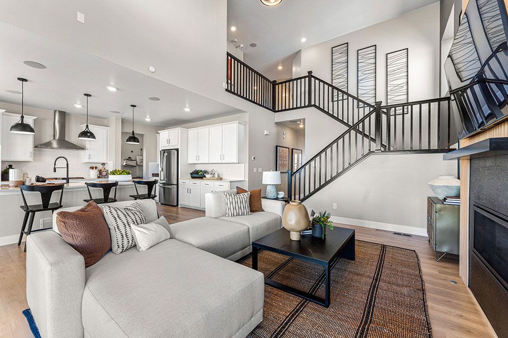 11-web-or-mls-011-8958-Whiteclover-St-Print