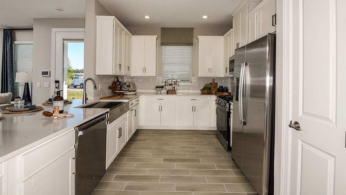 Esp-at-Center-Lake-Caicos-2580-1200x675