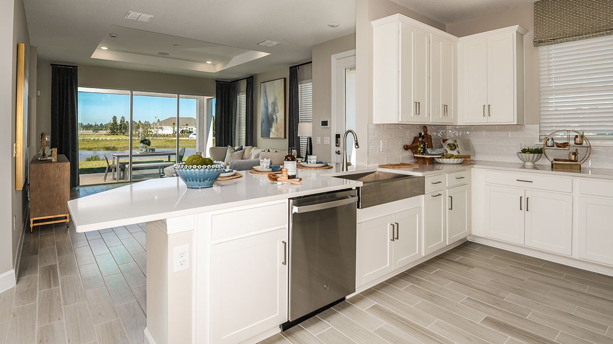 Esp-at-Center-Lake-Caicos-2581-1200x675