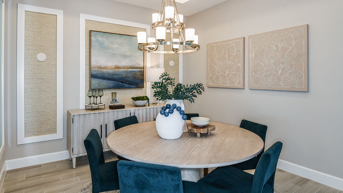 Esp-at-Center-Lake-Caicos-2595-1200x675