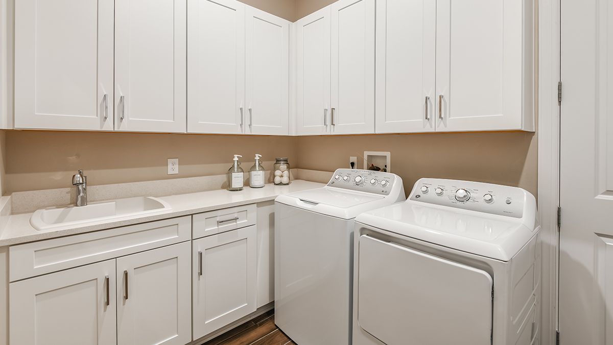 Esp-at-Center-Lake-Lazio-3090-1200x675