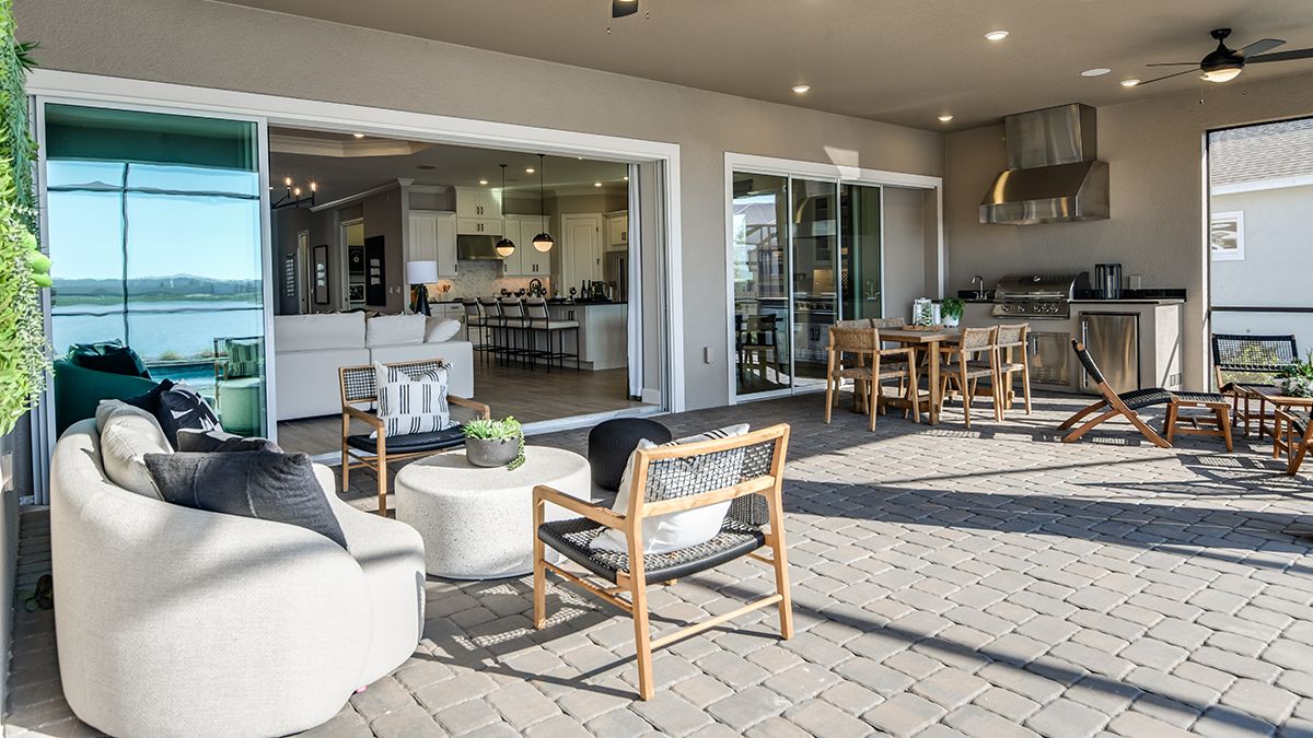 Esp-at-Center-Lake-Pallazio-2836-1200x675