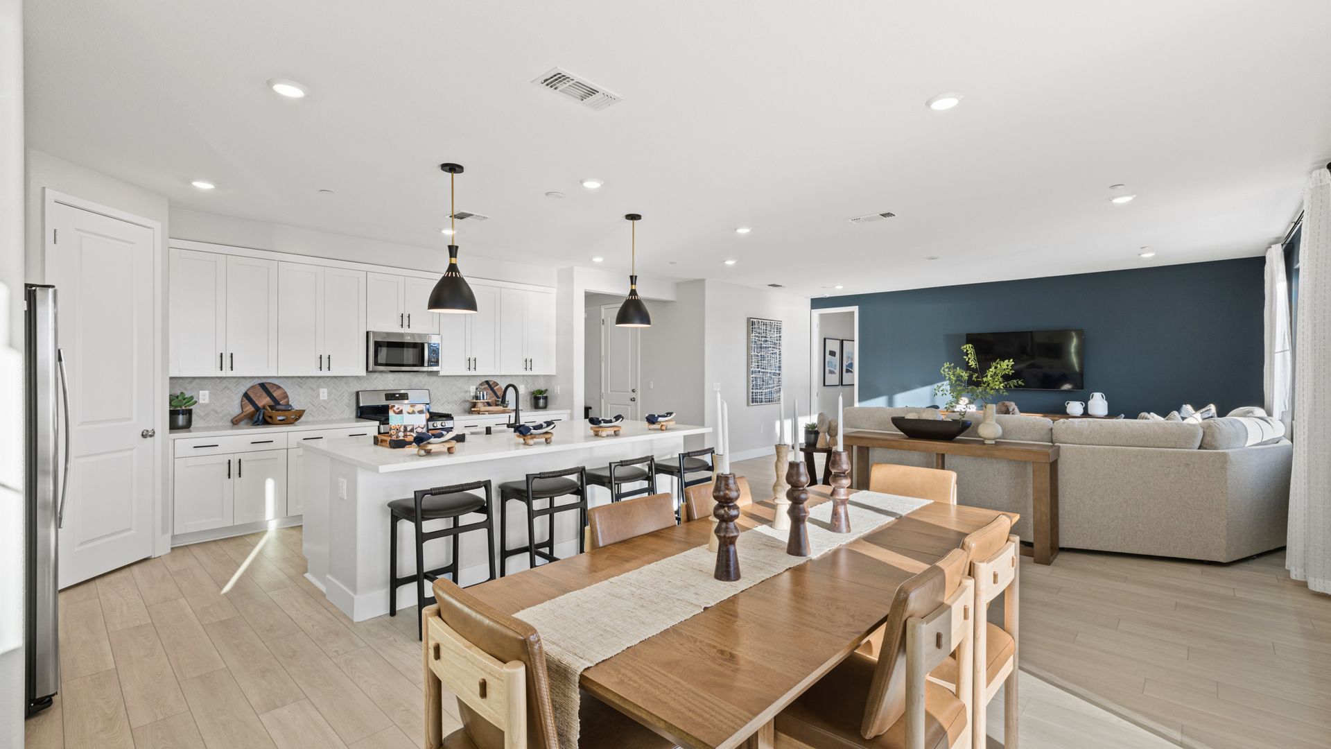 Lacewood Dining Kitchen Great Room