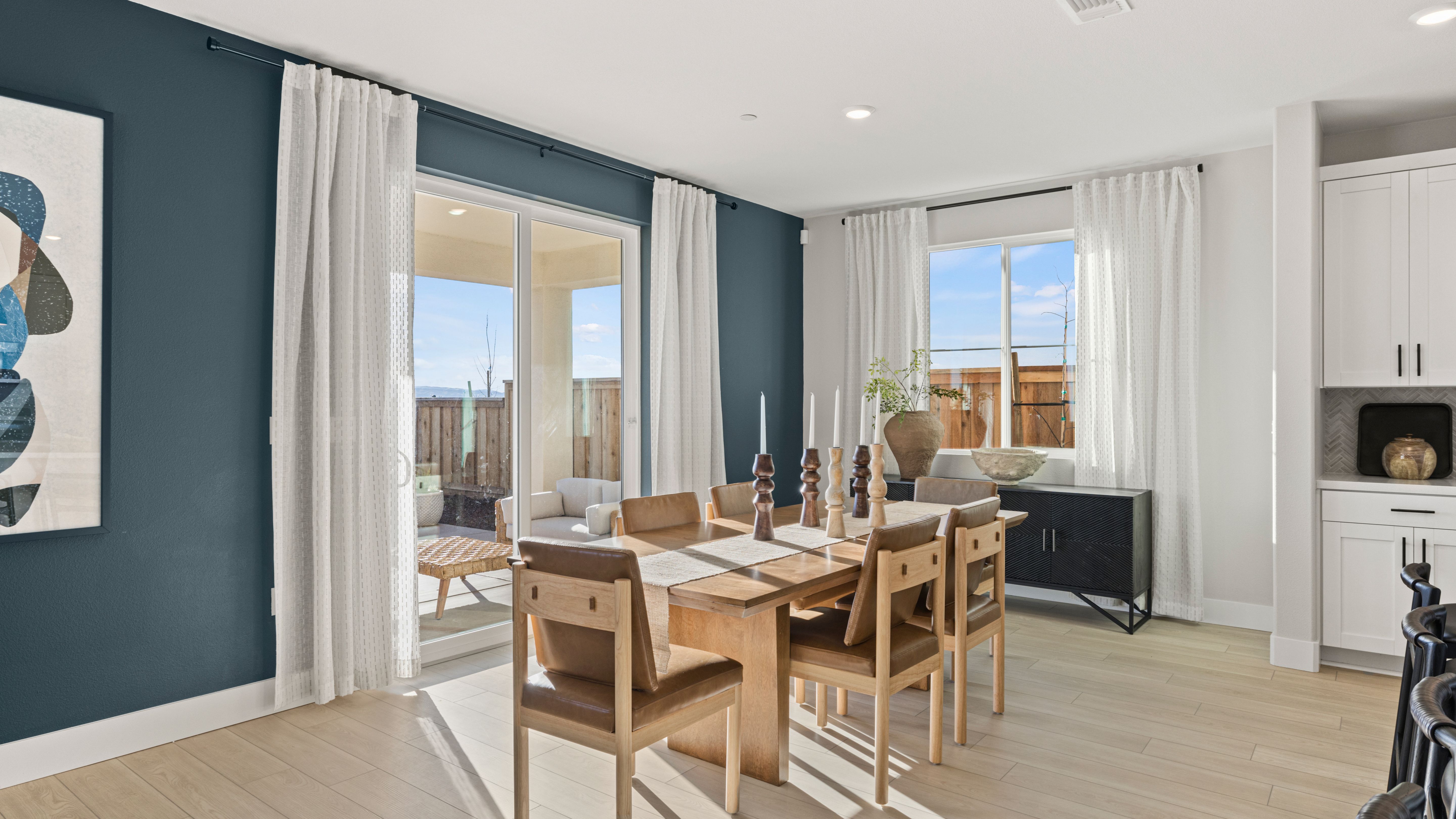 Lacewood Dining