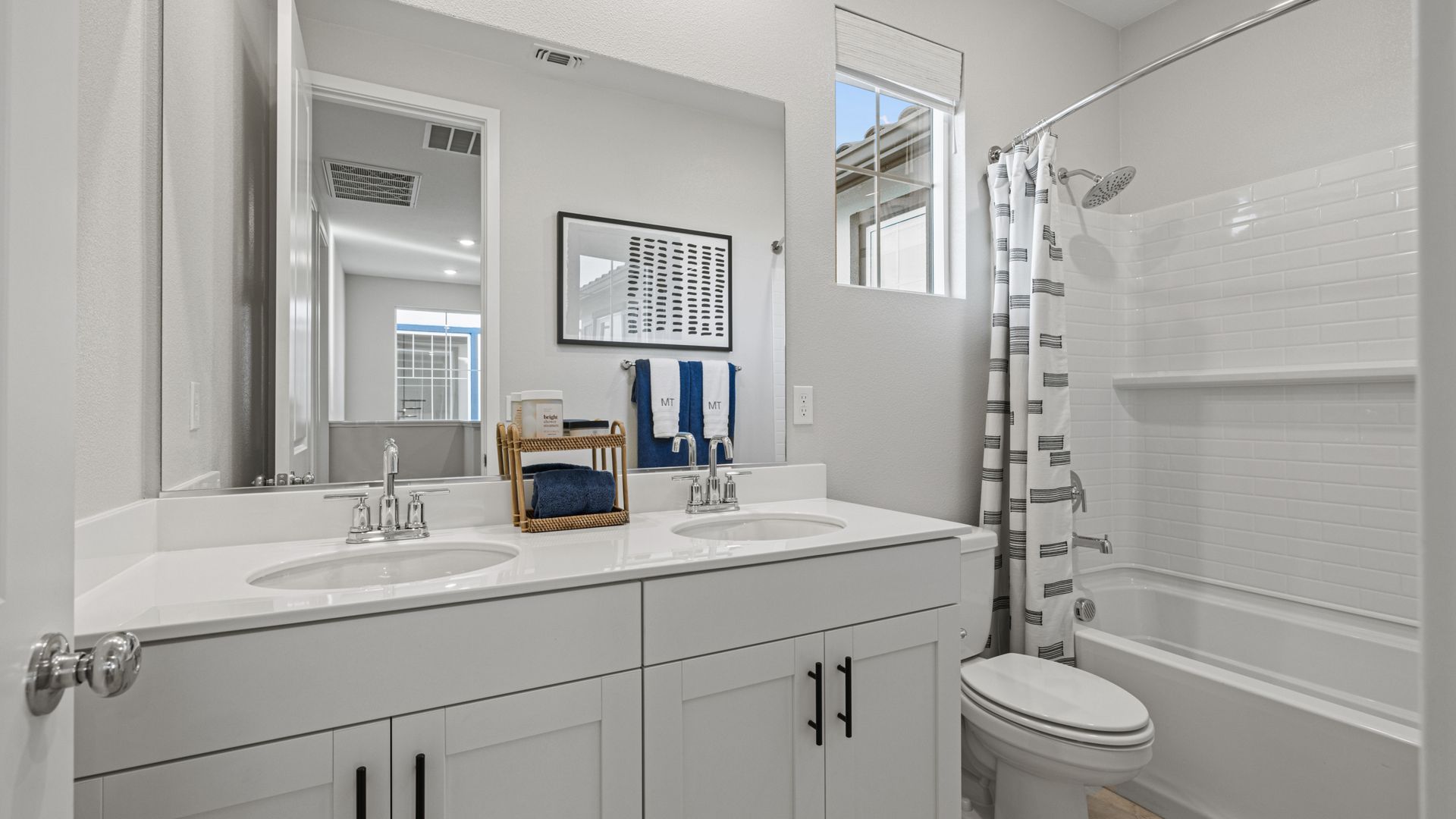Lacewood Bathroom 2