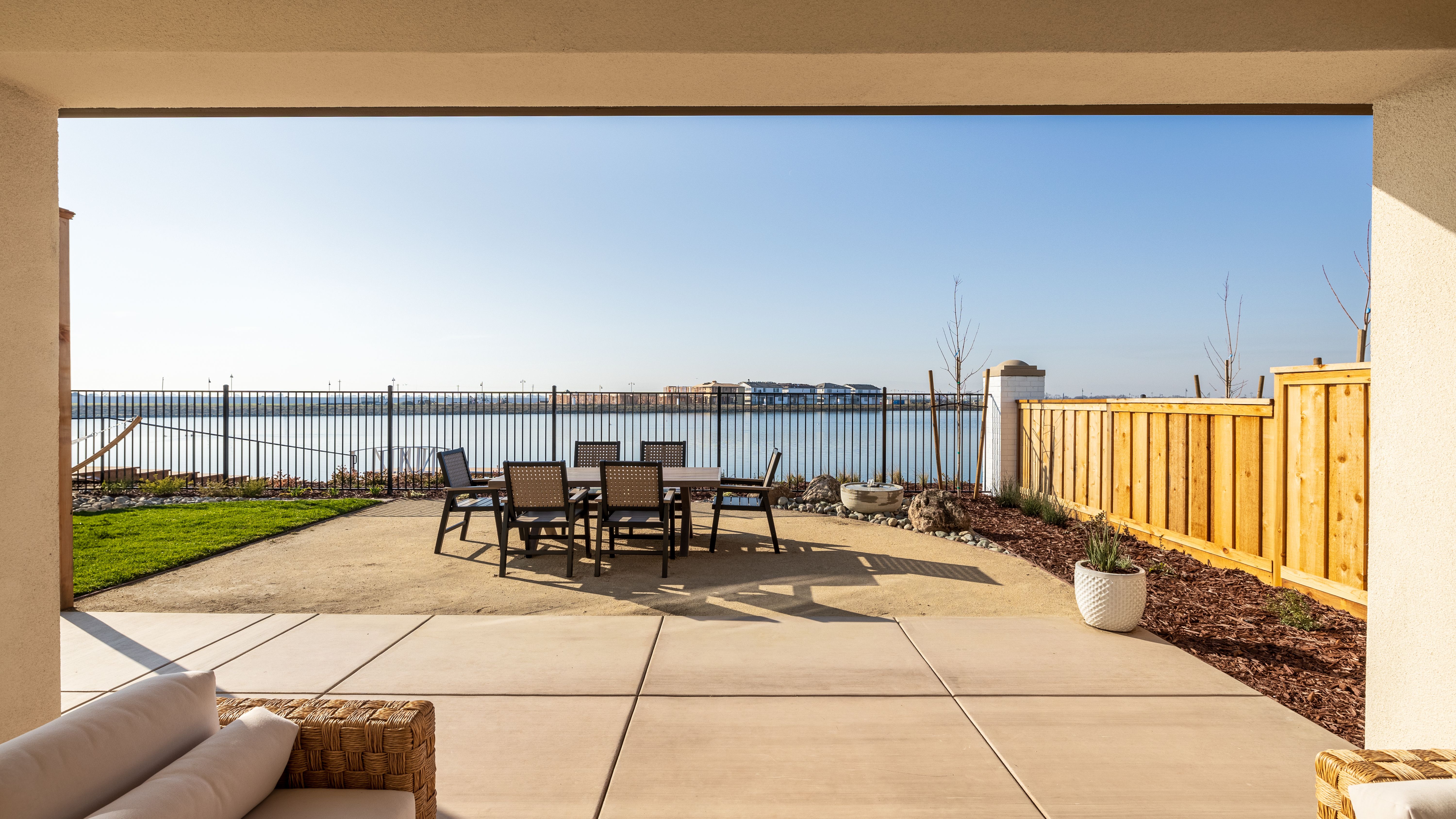 Lacewood rear yard 2