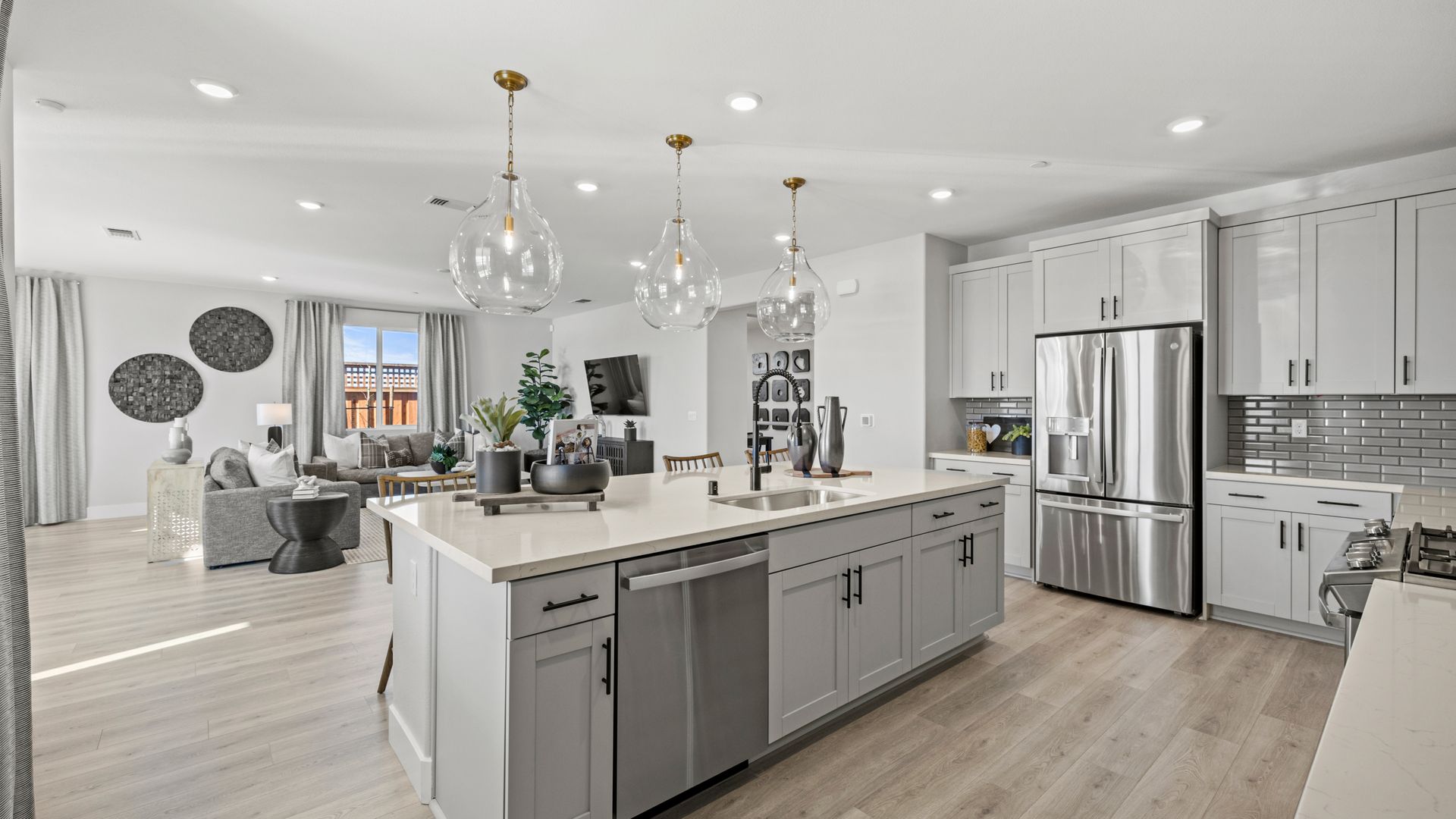Luna Kitchen 4