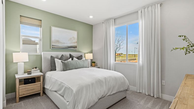 Luna Bedroom 5