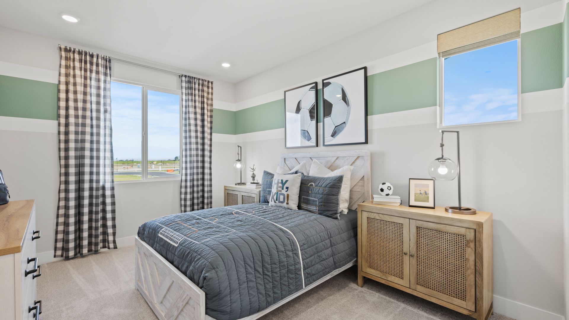 Luna Bedroom 3