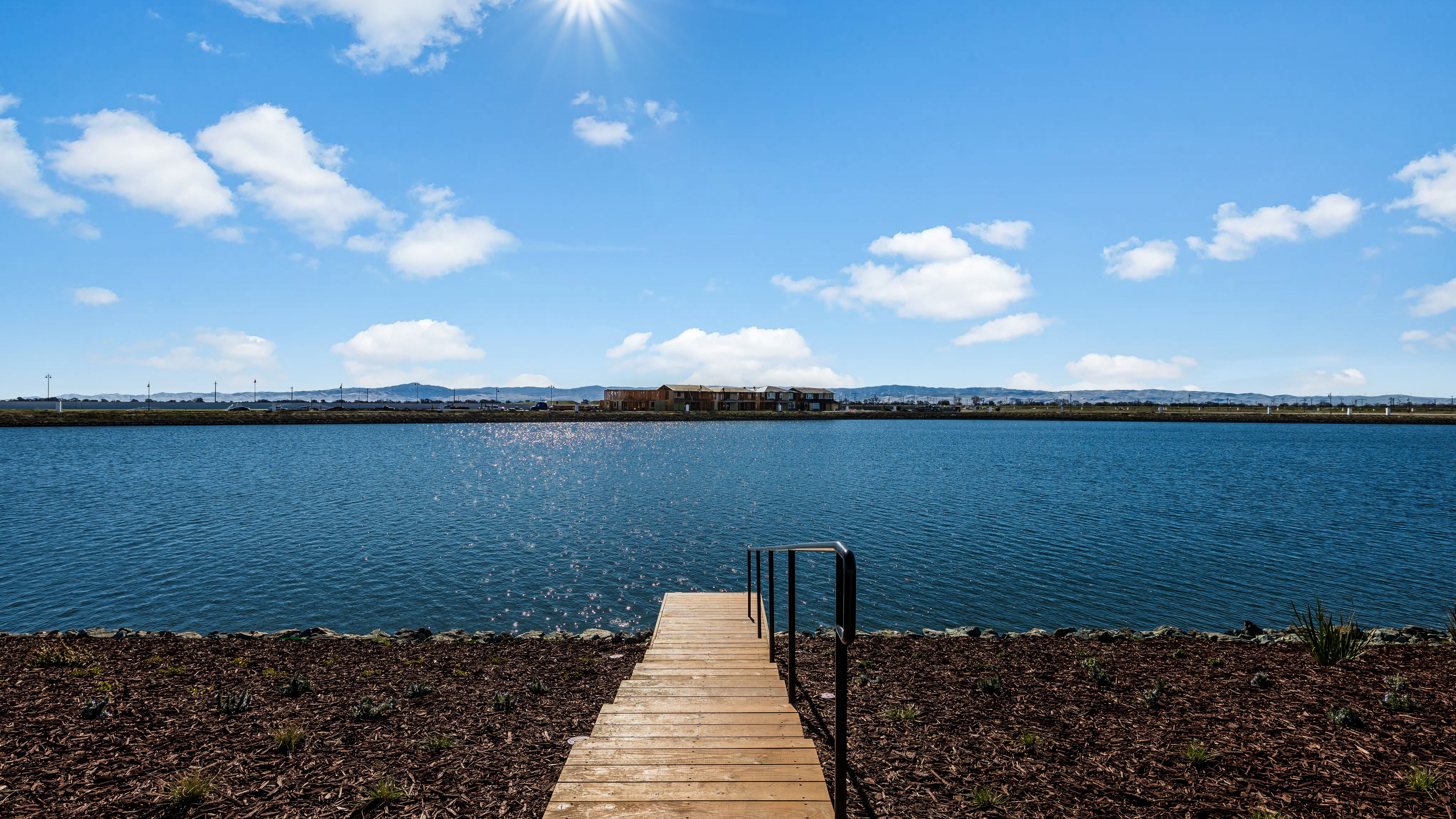 Luna dock