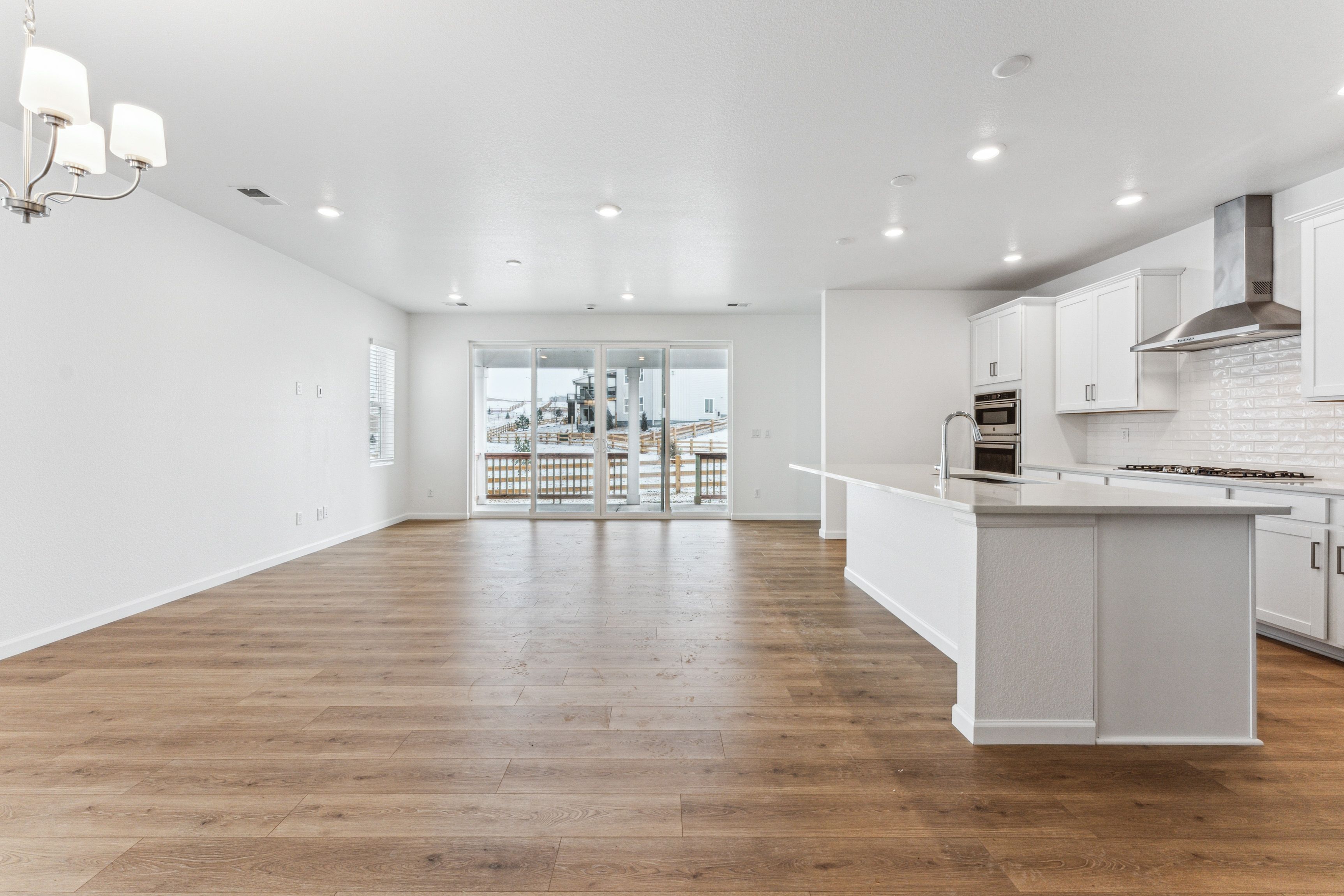 4-004-16608-W-92nd-Pl