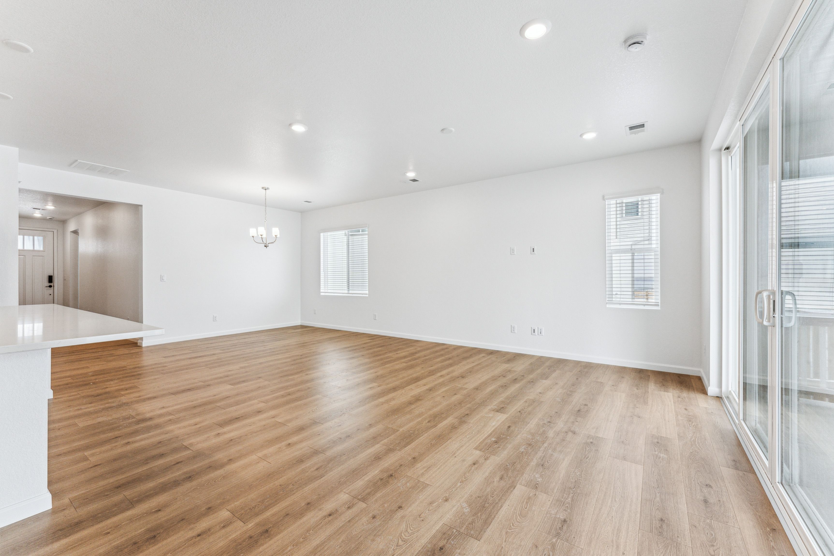 9-009-16608-W-92nd-Pl