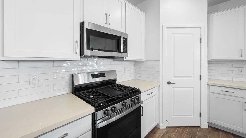 5-custom-TM - Opus Aspen 657 Water St-05