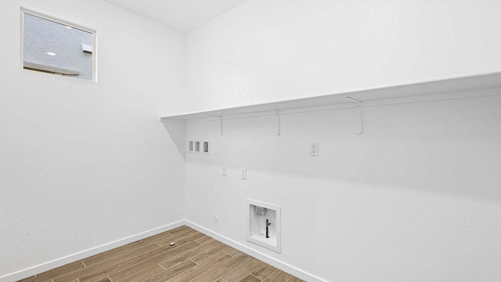 18-custom-TM - OPus Elm 655 Water-18