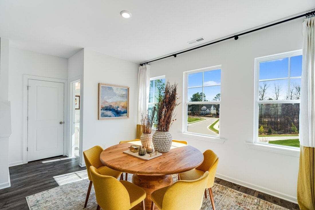 Cobblestone - Dining