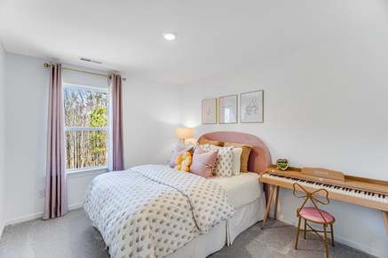 Cobblestone - Secondary Bedroom