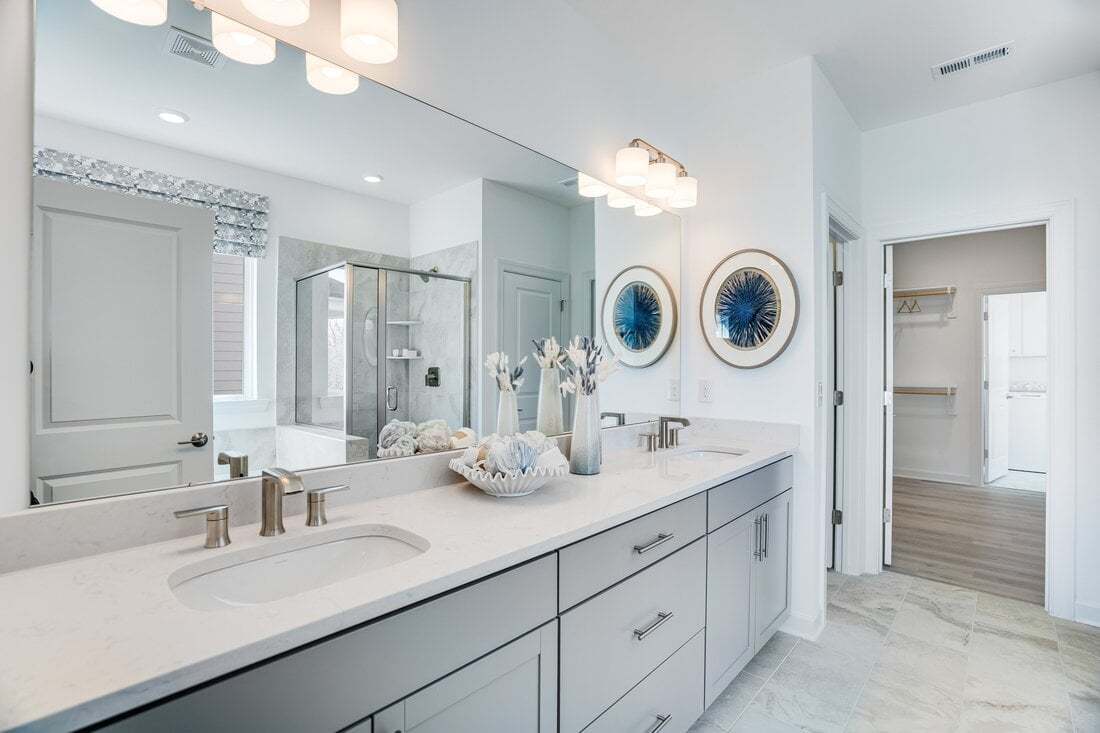 Savannah Model - Primary Bath and Closet