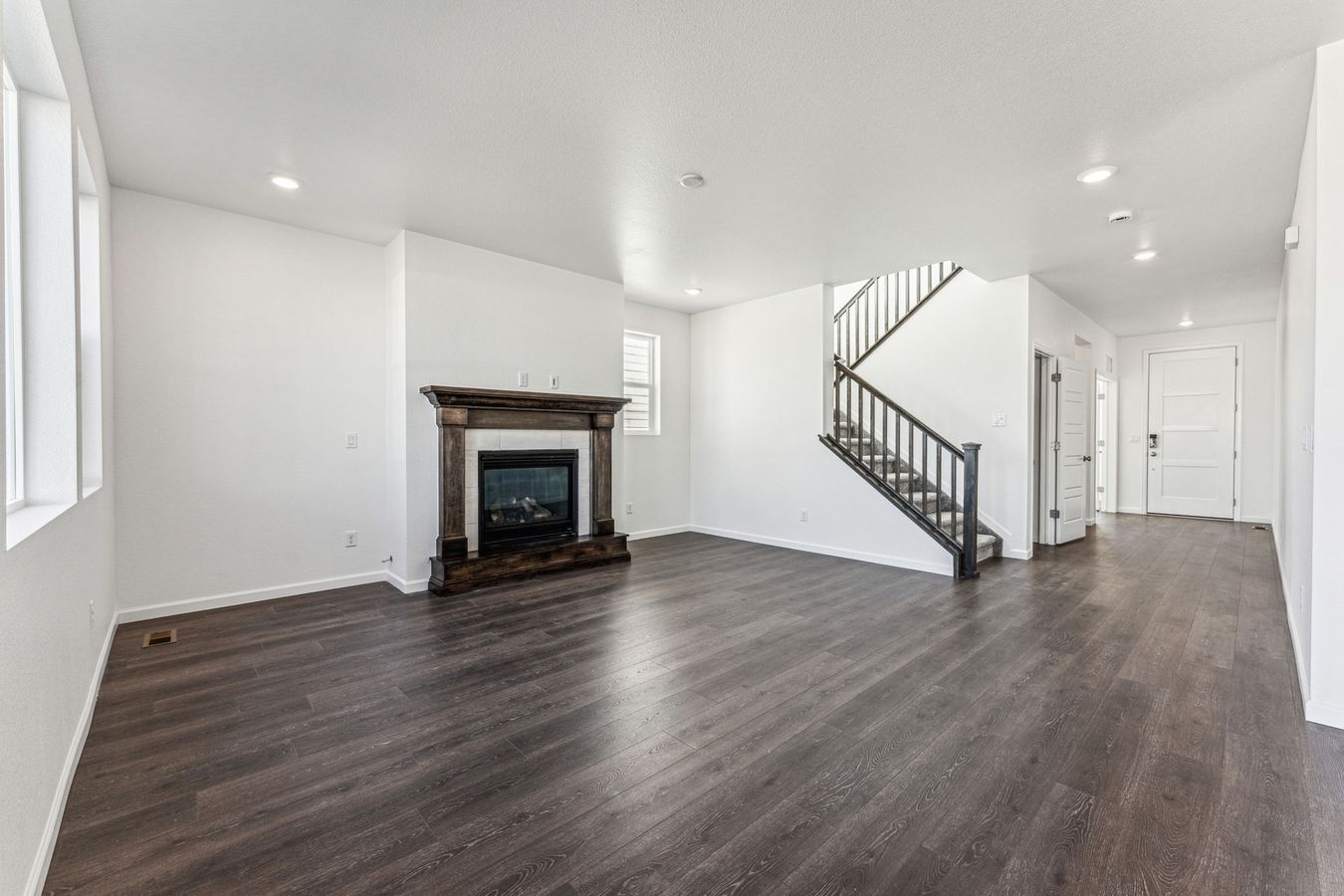 008-16613-W-93rd-Wy