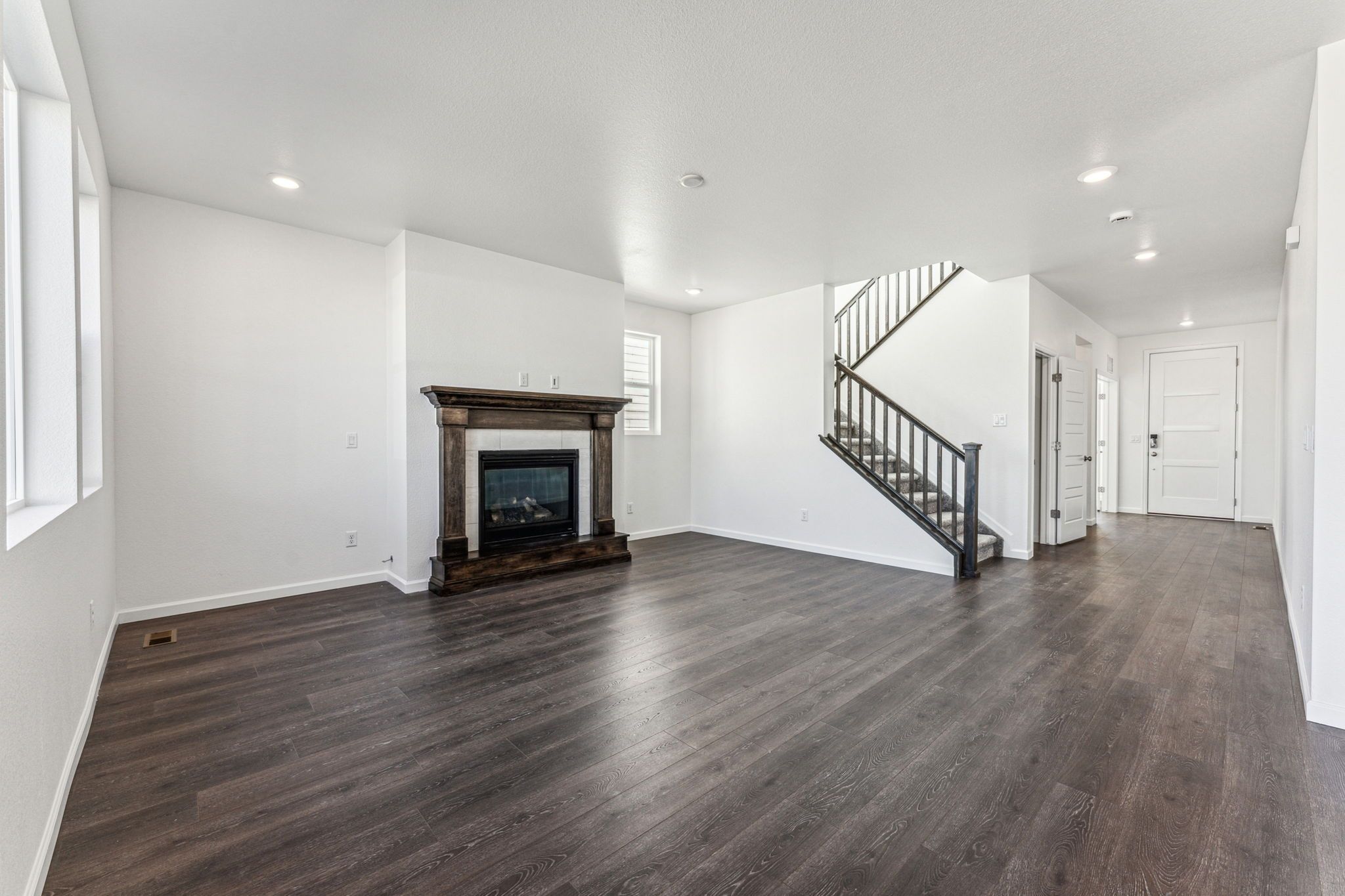 008-16613-W-93rd-Wy