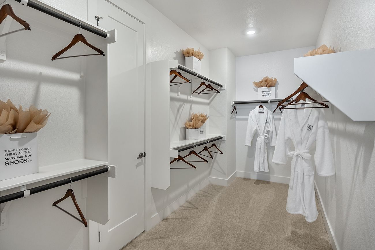 SRR Ametrine - Walk-in closet