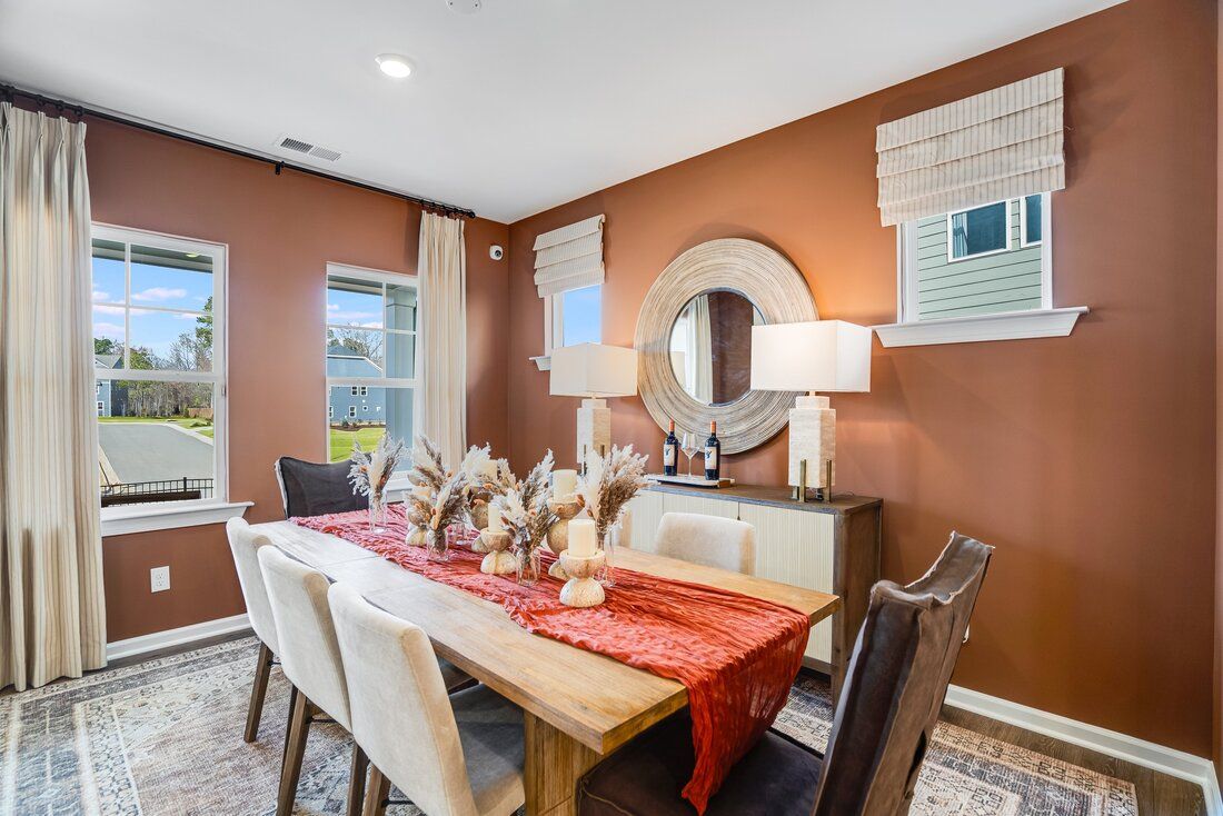 Charleston Model - Dining