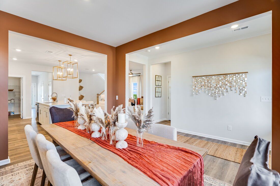 Charleston Model - Dining and Entry