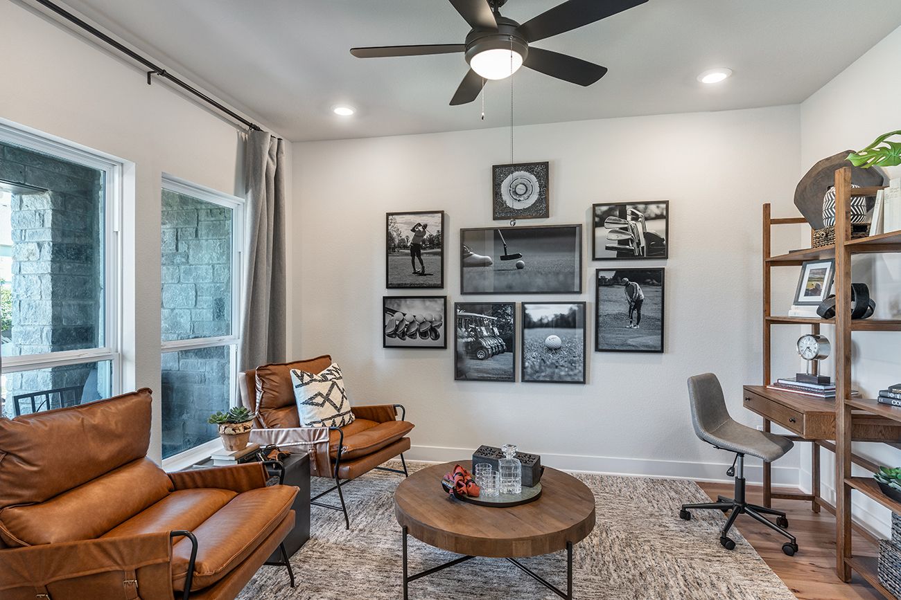 Travisso Larimar - Study