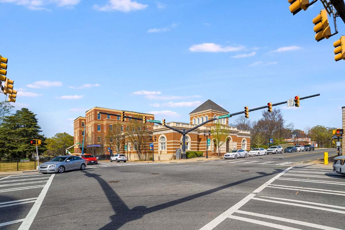 hj-nc-charlotte-huntersville-105-gilead-local...