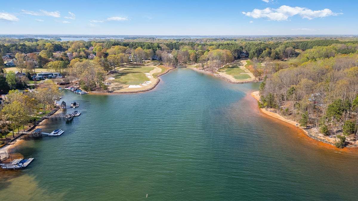 hj-nc-charlotte-huntersville-105-gilead-local...