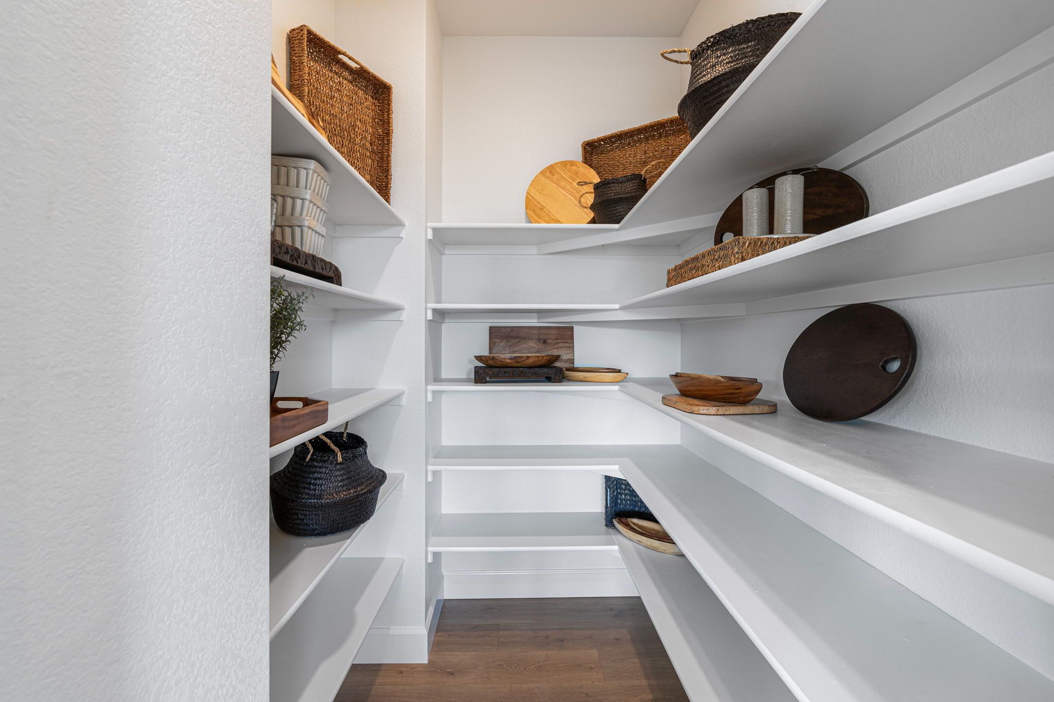 14 Taylor_Morrison_Trailstone_Fairmount_Pantry