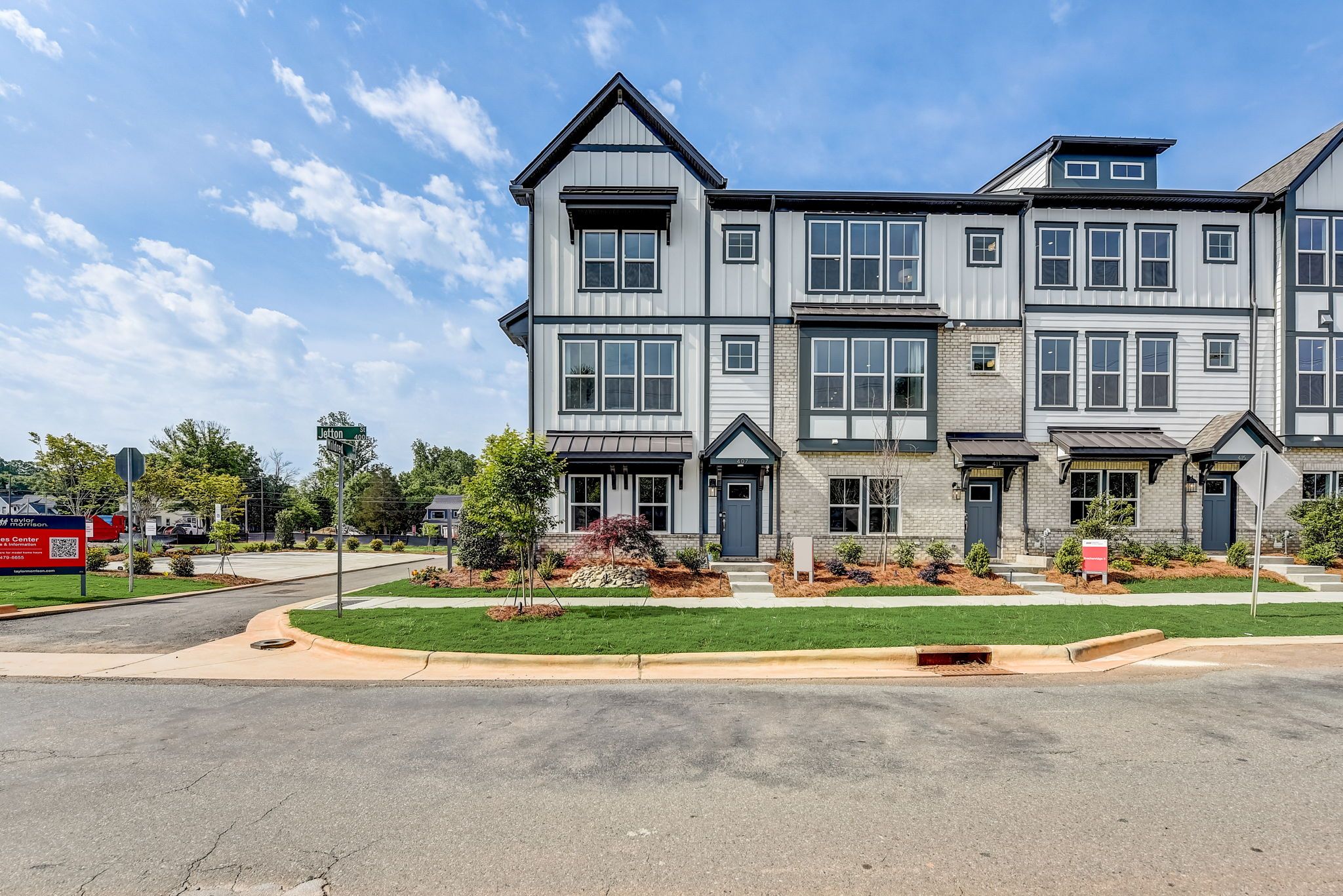 407 Jetton St-001