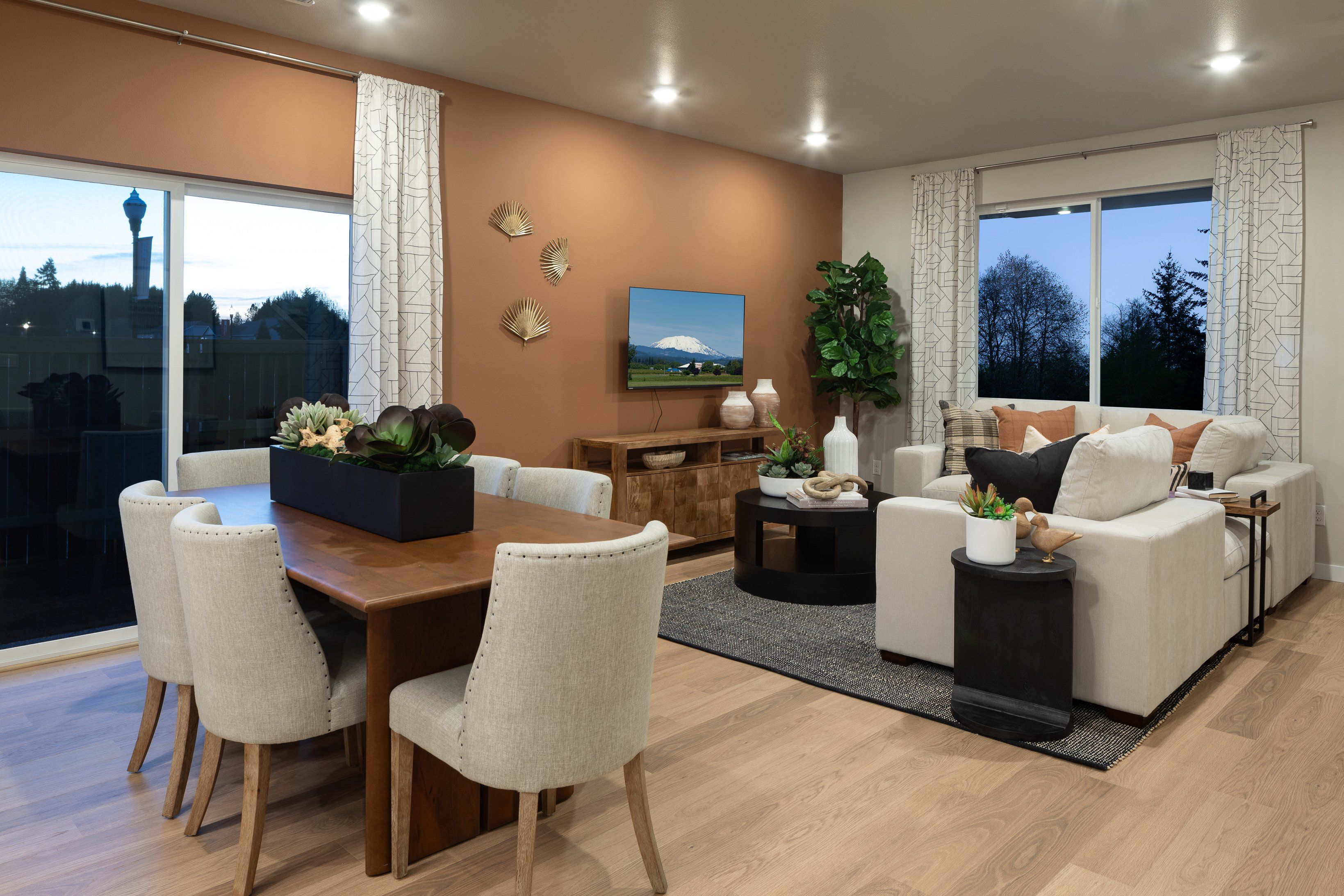 Woodin Creek Station Townhomes Dining and...