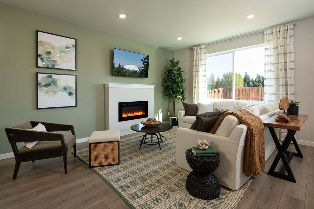 Woodin Creek Station Laurel Great Room