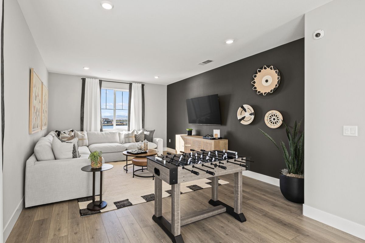 Paddlewheel at River Islands Lily Loft