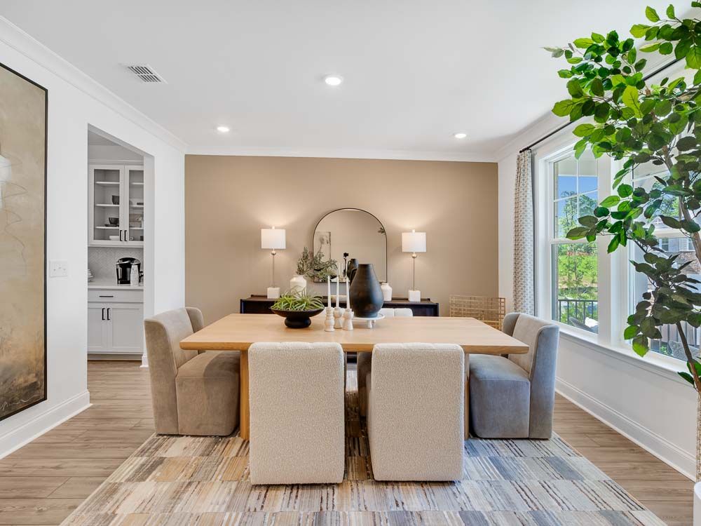 hj-ga-atlanta-oakmead-essex-lot-model-living-...