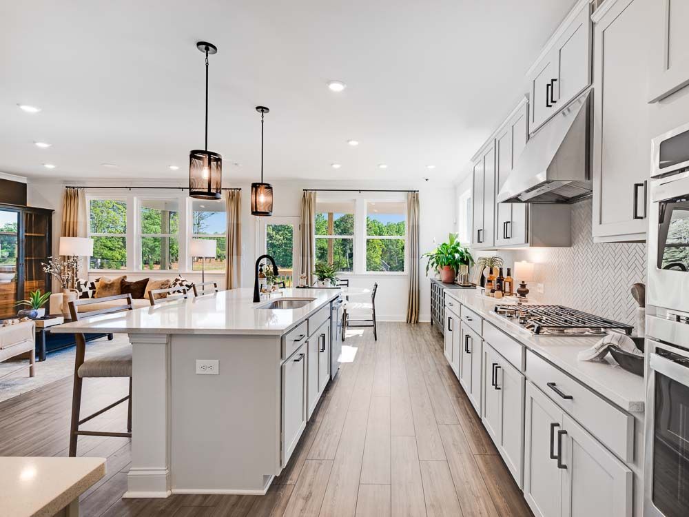 hj-ga-atlanta-oakmead-essex-lot-model-kitchen-001
