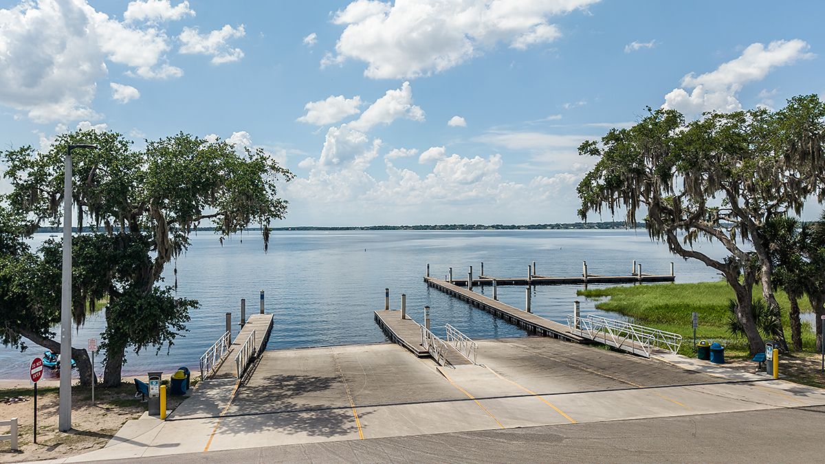 Clermont-Waterfront-Park-0196-1200x675