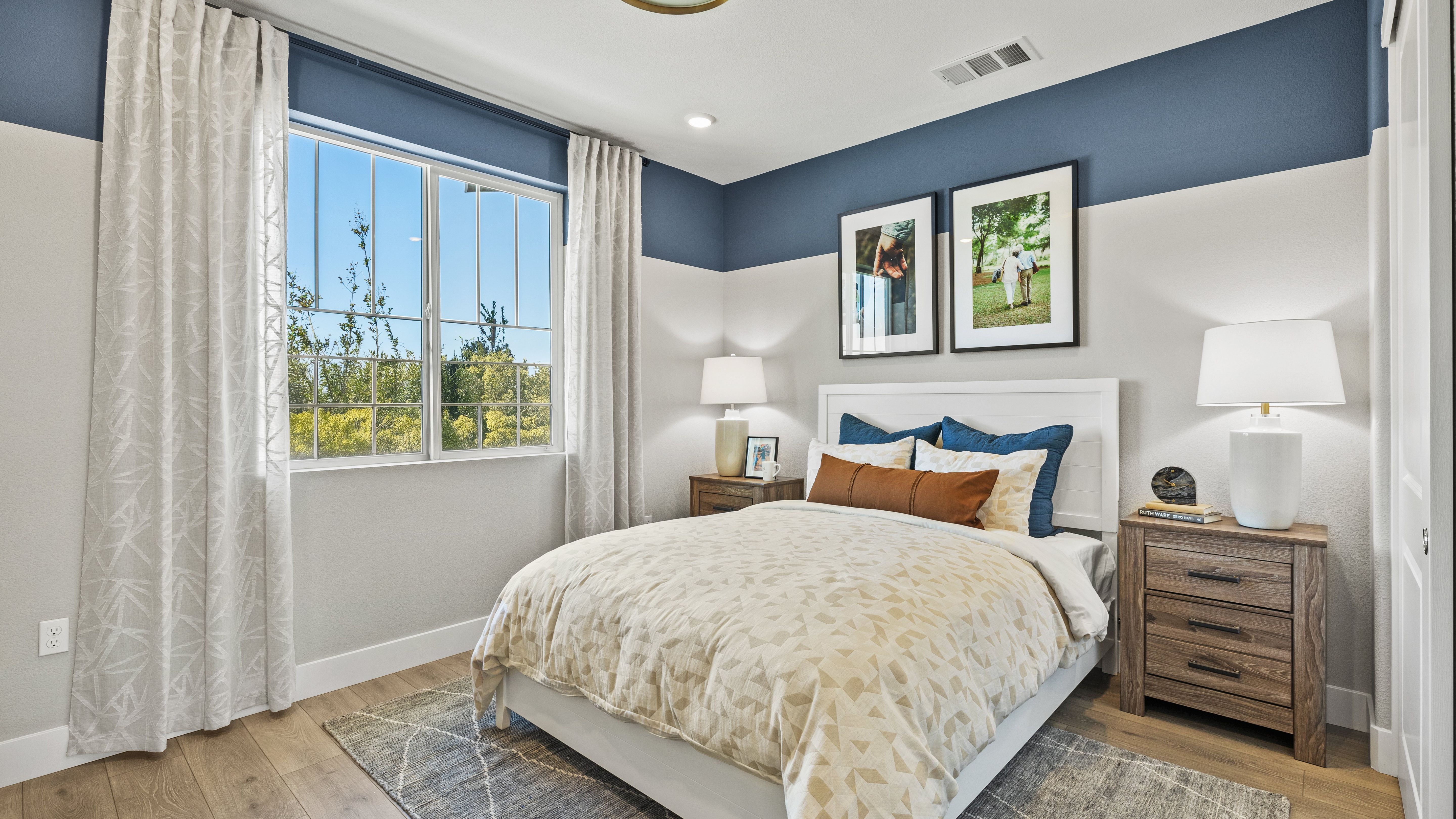 112 Marigold