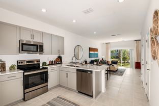 Ivy - The Townhomes at Skye Ranch: Sarasota, Florida - Taylor Morrison