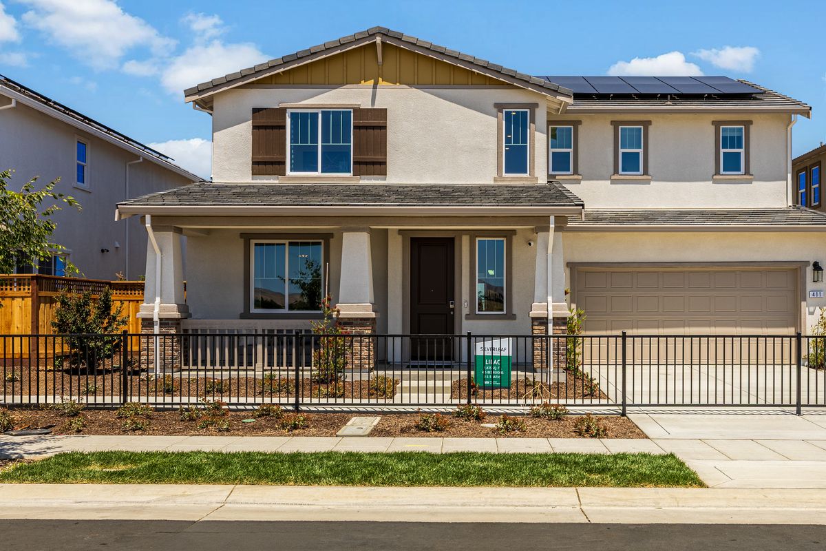 Silverleaf Lilac exterior