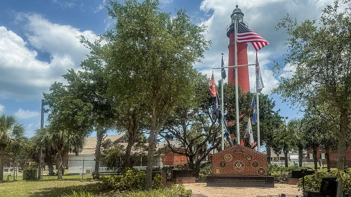 Ponce-de-Leon-Lighthouse-and-Museum-1700-1200x675
