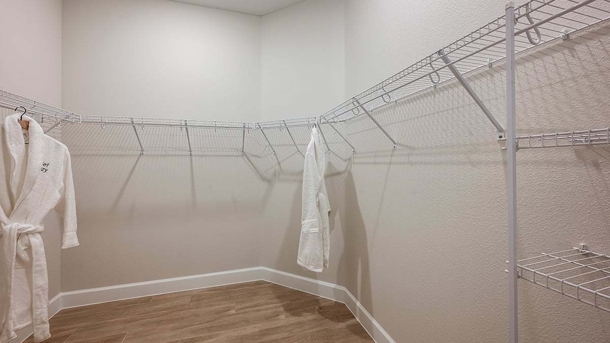 Astor-Creek-Farnese-0913-1200x675