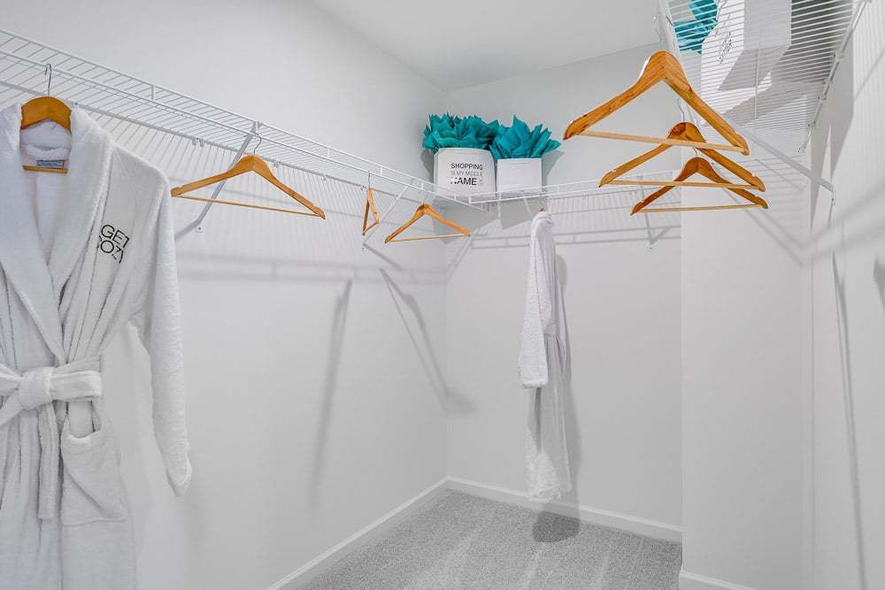 24 Primary Closet