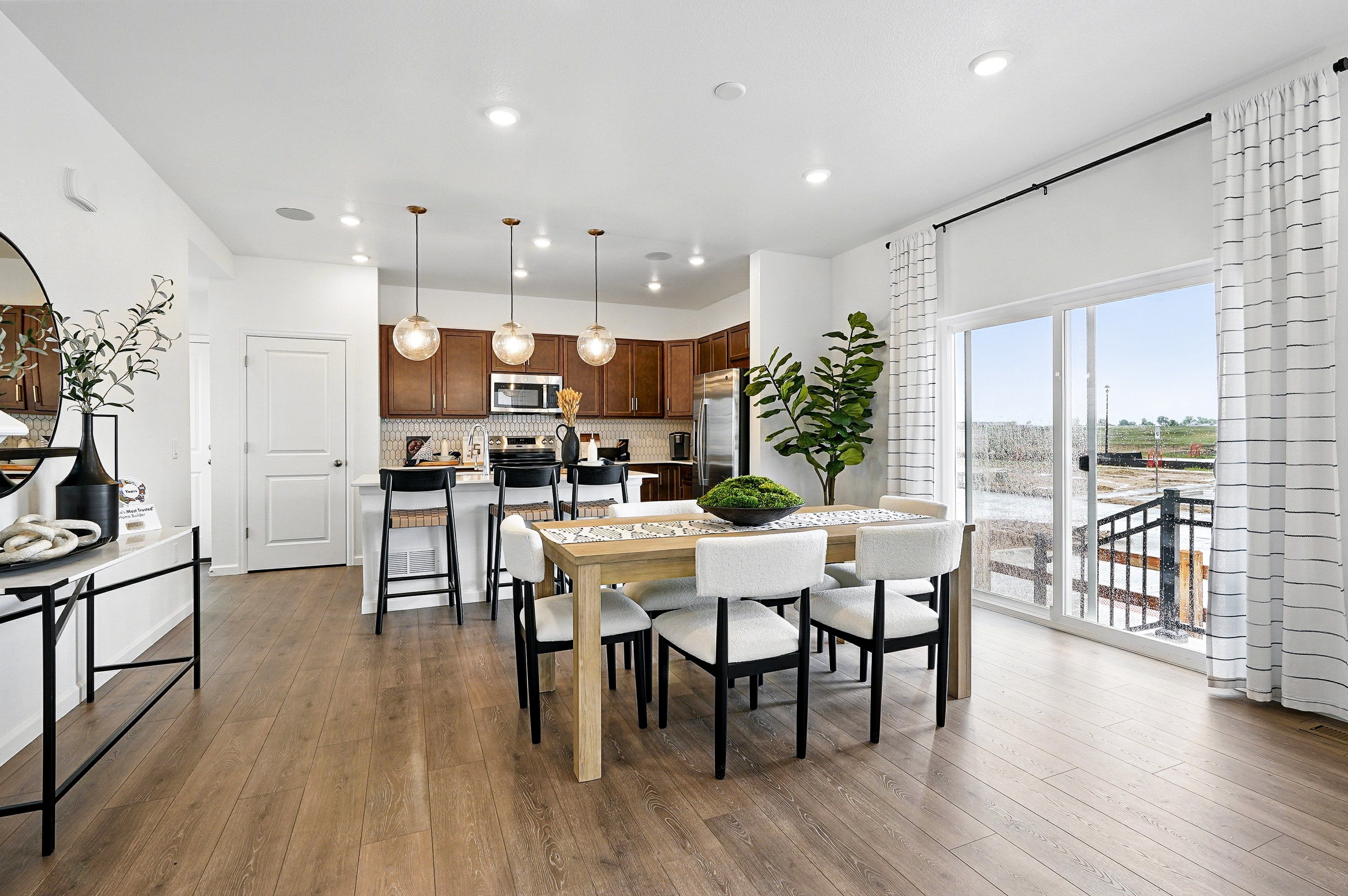 3 Dining Kitchen Aurora Parterre Model