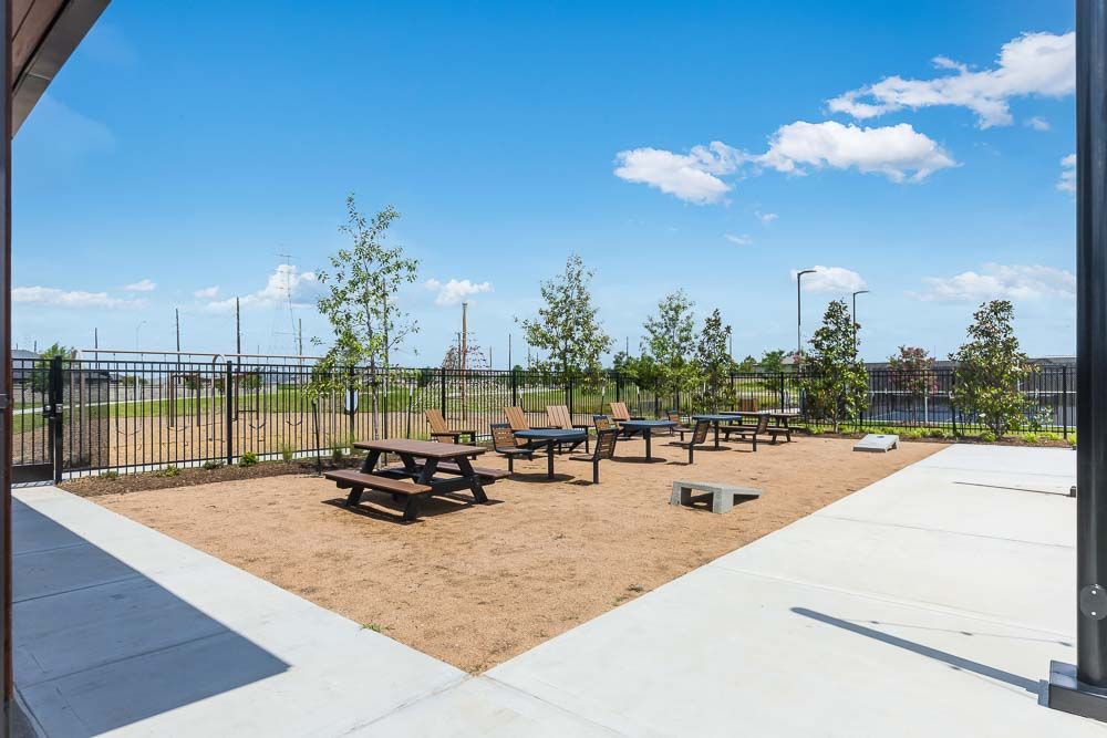 hj-tx-hou-trillium-amenity-center-lot-1-commu...