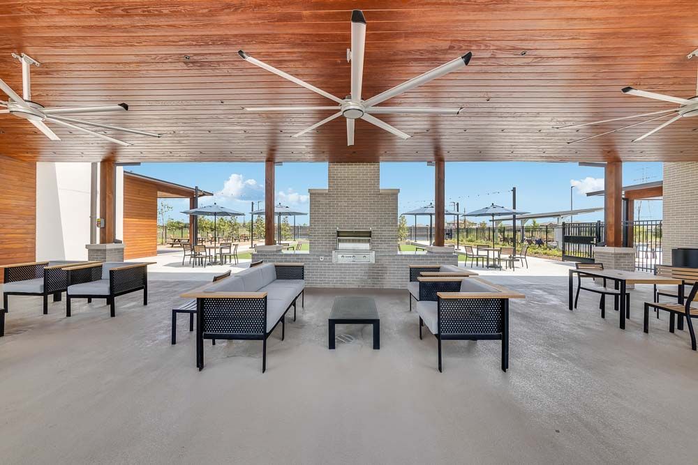 hj-tx-hou-trillium-amenity-center-lot-1-commu...