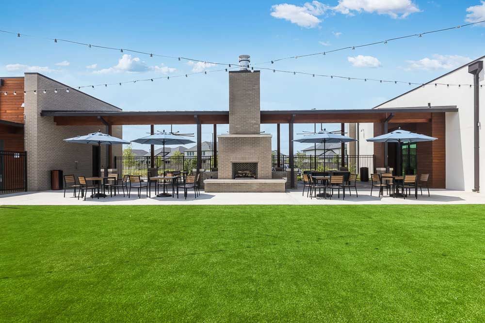 hj-tx-hou-trillium-amenity-center-lot-1-commu...