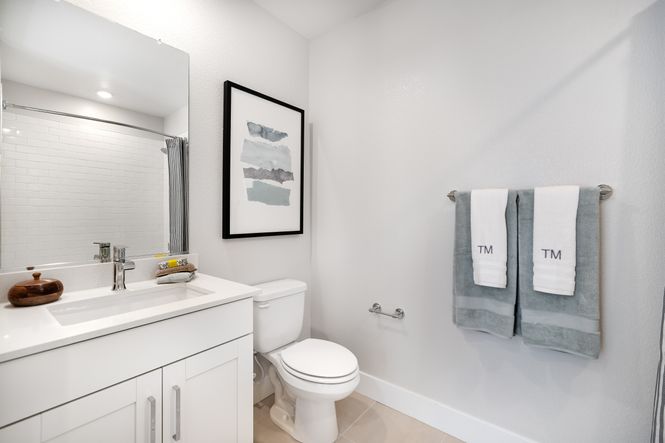 Amelia 4D Bath 3